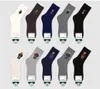 I più nuovi calzini unisex Kikiyasocks Gentleman Bear Calzini di media lunghezza Calzini traspiranti stile lusso leggero che assorbono il sudore w8