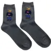 I più nuovi calzini unisex Kikiyasocks Gentleman Bear Calzini di media lunghezza Calzini traspiranti stile lusso leggero che assorbono il sudore w8