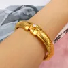 INS-Stil-Armband, Titanstahl, plattiert, 18 Karat Gold, Persönlichkeit, Mode, europäischer und amerikanischer geometrischer Designsinn, Damen-Handschmuck, Geschenke