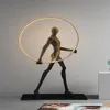 Lâmpadas de assoalho Arte Moderna Escultura Humanóide Lâmpada Abstrata Resina Preta Ornamentos Paisagem Decoração Artesanato LED270A