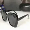 Óculos de sol femininos para mulheres homens óculos de sol masculino 5422 estilo de moda protege os olhos lente uv400 com box286s aleatório