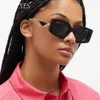 Solglasögon vintage fyrkantiga kvinnor designer metall cutout ramglasögon damer uv400 ögonmöbler226n