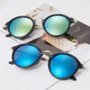 Retro runda solglasögon kvinnor män klassiska design solglasögon högkvalitativ svart sköldpadda ram UV400 glasögon med fall för kvinnlig M275R