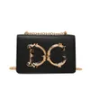 ファッション女性ショルダーバッグ高級デザイナーハンドバッグ高品質のレザードレスカジュアルクロスボディバッグクーリエチェーン小さな正方形のバッグ財布