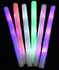 Autres fournitures de fête d'événement Glow Sticks en vrac coloré LED mousse Cheer Tube RVB dans la lumière sombre pour la fête Purple Baton Up acclamant le concert personnalisé personnalisé 231208