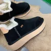 Malibu Boot Black PS24 Skórzane buty śnieżne buty zimowe buty buty klasyczne Anke On A Pull On Suede But ma Ultra Luxe Shearling Lining i przemyślane detale