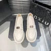 Tasarımcı Ayakkabı Somun Ofis Dışarıda Sneaker Lüks Tıknaz Platform Elbise Ayakkabı Lüks Gerçek Deri Loafer Kadınlar Günlük Ayakkabı Eğitimleri C121002