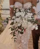 Berta Lace Meerjungfrau Kleider Spaghetti Hochzeitskleid Sweep Zug Blumen Applikationen Pailletten Brautkleider