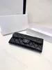 Черный маленький дизайнер-дизайнерский дизайнерский кошелек классический стиль модная тенденция чувствует себя превосходным сумкой кредитной карты, дамы, которые должны иметь горячий кошелек многокартовый дизайн Zhuci