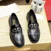 Designers Mocassin Chaussures Italie Hommes Mode Mocassins Classique En Cuir Véritable Hommes Bureau D'affaires Travail Robe Formelle Chaussures Marque Designer Party Mariage Chaussures Plates