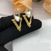 Übertriebener Luxus-Designer-Markenlogo mit Gravur eines großen Diamant-VS-Ohrsteckers aus 18-karätigem Gold, Ohrringe für Damen, Party-Schmuck verblasst nie