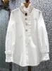 Kvinnors blusar med pärlor Vita kvinnor Skjortor Summer Design 2023 Ruffles Långärmad Pearl Elegant Office Lady Outwear Tops