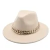 Fedora Chapeaux pour Femmes Hommes À Large Bord Épais Chaîne En Or Bande Feutré Chapeau Jazz Casquette Hiver Automne Panama Rouge De Luxe Chapeau Chapeau Femme 212318397