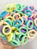 Haarschmuck 100 Teile/satz Elastische Bänder Mädchen Mini Bunte Nylon Stirnband Kinder Pferdeschwanz Halter Scrunchie Ornamente Geschenk