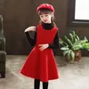 Kläder sätter barndräkter för flickor Fashion Princess Dress Coat Beret 2 PCS Kids Autumn Winter Födelsedag Woolen Korean Söt kostym S40