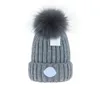 Beanie Cap Mens Designer Bucket Hats New Fashion Women Warm Winter Beanie Large Faux Fur Pom Poms Bobble Hat Outdoor M68543474