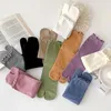 Frauen Socken 1 paar Nette Zwei-Toed Unisex Baumwolle Split Toe Einfache Bequeme Japanische Harajuku Männer frauen Tabi