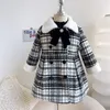 Cardigan Winter Girls Coats ciepłe sztuczne futra Kurtki dla dzieci Moda maluch dziewczyna kratą długi płaszcz Koreańskie jesienne ubranie dla nastolatków kurtka 231211