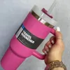 US Stock 40oz Hot Pink Tumblers Cups Mugs med handtag isolerade tumlers lock Straw rostfritt stål kaffer termos koppar 1211