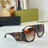 Verano Gafas de sol de lujo Mujeres Gafas de montura Hombres Accesorios guapos Moda Sombrilla Espejo Diseñador Regalos de fiesta Mensunglass Dic 11 52WU Hi-Q