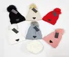 Designer Pom Pom Beanie Solid Color Brand Women Sport Ski Hats Autumn Winter Print Pattern Knitted Hat2887444