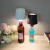 Dekorativa figurer Kreativ vinflaskebordslampa avtagbar laddningsbar dekorativ bar trådlös design LED -kafé Atmosfär Nattljus 231207