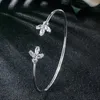 Bangle Uilz 2023 Koreansk utsökt Simple Leaf Open -armband för kvinnor Elegant Fashion Farterfly Sweet Party Jewelry