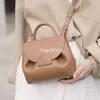 Bolsa de designer feminina ombro crossbody bolsa de retalhos de couro com uma base que não é fácil de sujar carteira de padrão formal de lichia