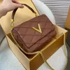 Sac à chaîne pour femmes, sac de styliste luxueux en peau d'agneau, sac à bandoulière à motif matelassé, poignée supérieure, sac à main à rabat Twist Lock, sac à main de qualité miroir, sacs de mode