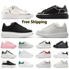 Livraison gratuite Designer Casual Chaussures Femmes Hommes En Cuir À Lacets Plateforme Surdimensionnée Semelle Baskets Triple Blanc Noir Argent Luxe Velours Daim Chaussures Sports 36-45