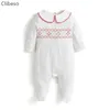 Rompers Baby Espanos algodão futero nascido garotas brancas Meninas fizeram a mão de Romper Smocking Infant Smocked Borderyputy Roupos de macacão 231211