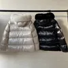 Abbigliamento donna firmato Cappotto invernale Piumino con collo in piuma di volpe da donna Calore addensato alla moda Piumino da donna Bracciale con lettera ricamata Piumino da donna