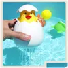 Badespielzeug Baby Schwimmen Badezimmer Baden Dusche Spielzeug Kinder Pinguin Ei Wasser Spray Sprinkler Beregnung Uhrwerk 1110 Tropfen liefern DHR43