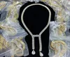 Luxus gestaltete Halsketten weiße Kristall Diamanten Anhänger Frauen Bankgehalten Messing 18K Gold plattiert Damen Designer Schmuckgeschenke DN1 -0021371750