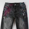 Мужские брюки, джинсы из денима европейского стандарта, мужские светло-серые рваные джинсы с рваными усами, облегающие джинсы с граффити, повреждённые дырки, эластичные раскрашенные рваные джинсы J231208
