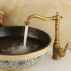 Küchenarmatur Ankunft Europäischer Retro -Stil und antiker Oberflächenarmatur Badezimmerbecken von Messing Waschbecken Wassermischer Hahn