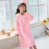 Pijamas bebê menina outono inverno manga comprida flanela renda camisola doce estilo pequeno coral velo crianças casa 231211