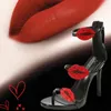 Sandaler Sexig Red Rhinestone Lips Black Back Bick Zipper Super High Thin Heel Party Pumps Summer Shoes Stilettos For Women 2023