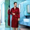 Vestaglie da uomo Blu scuro Kimono da uomo Abito da bagno in seta sintetica Accappatoio Manica lunga Camicia da notte Abbigliamento da casa Indumenti da notte Hombre Pijama Taglia S-XXXL 231211