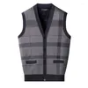 Gilets pour hommes 2024 automne hiver hommes col en V tricot cardigan gilet mâle pull décontracté manteaux sans manches plaid chaud gilet D671