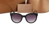 Tasarımcı Güneş Gözlüğü Marka Gözlükleri Açık Mekan Gölgeleri PC Farne Fashion Classic Ladies Luxury Sunglass Aynaları Kadınlar AAAAA