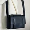 Einkaufstaschen Umhängetaschen Stoff Sacks Messenger Bag Neutrales weiches Leder gewebtes kleines quadratisches Männer- und Frauenbohnen -Cur280l