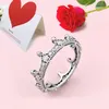 Couronne S925 Bague en argent sterling Femme Personnalité de la mode Reine Princesse Couple Anneaux Cadeau d'anniversaire Bijoux de mariage pour femmes avec O278c