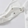 ロンパースベイビースペインの綿のフッティー生まれた白人の女の子の手はスモックロンパン幼児のスモック刺繍ジャンプスーツの服231211を作った