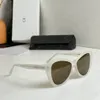 Projektanści okulary przeciwsłoneczne Triomphe Sunglasses Butterfly Okulary Model CL 40270 1: 1 Rama octanowa złote litery Gogle Klasyczne okulary przeciwsłoneczne dla kobiet