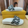 Pantoufles de créateurs Plate-forme Pantoufle Femme Slide Tissu Sandal Hommes Sandales Été Coton Impression Luxe Mode Chaussure Taille 35-46