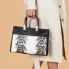 Schoudertassen 2023 Luxe Vrouwelijke Handtas Grote Capaciteit Grote Draagtas Dames Zacht Leer Hobos Messenger Dames Shopper