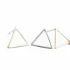Модные серьги-гвоздики в треугольной оправе Золотые серьги-гвоздики Whole264o