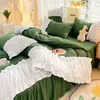 Bedding sets Romantic Princess Green Lace Quilt Cover Set Girls Woman Solid Color Bed Skirt Sheet Decor Bedroom Home Textiles 231211