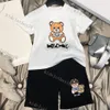 Luxus-Designer-Kleidungssets für Kinder, T-Shirt mit Monogramm, Shortst-Mode, britische Modemarke, Sommer-Kinderschätze und Mädchen-Zweiteiler aus Baumwolle, mehr Stil 2024